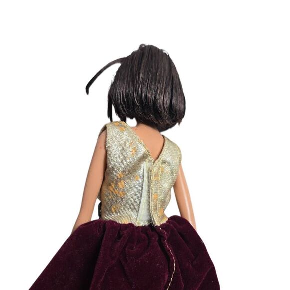 Barbie Doll Theresa Hispanic 2003 - Picture 4 of 5